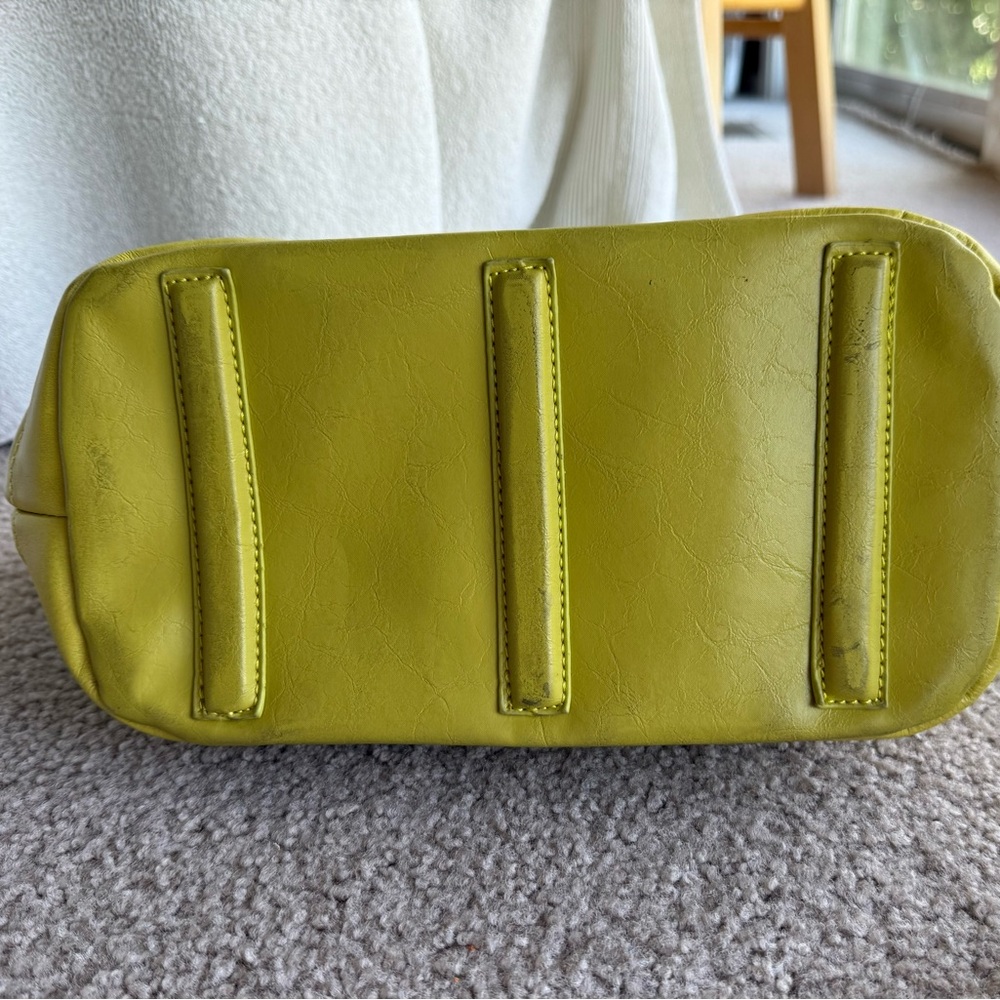 **RARE** Walter Baker Trapunto Yellow Shoulder Bag Leather EUC - Picture 12 of 16